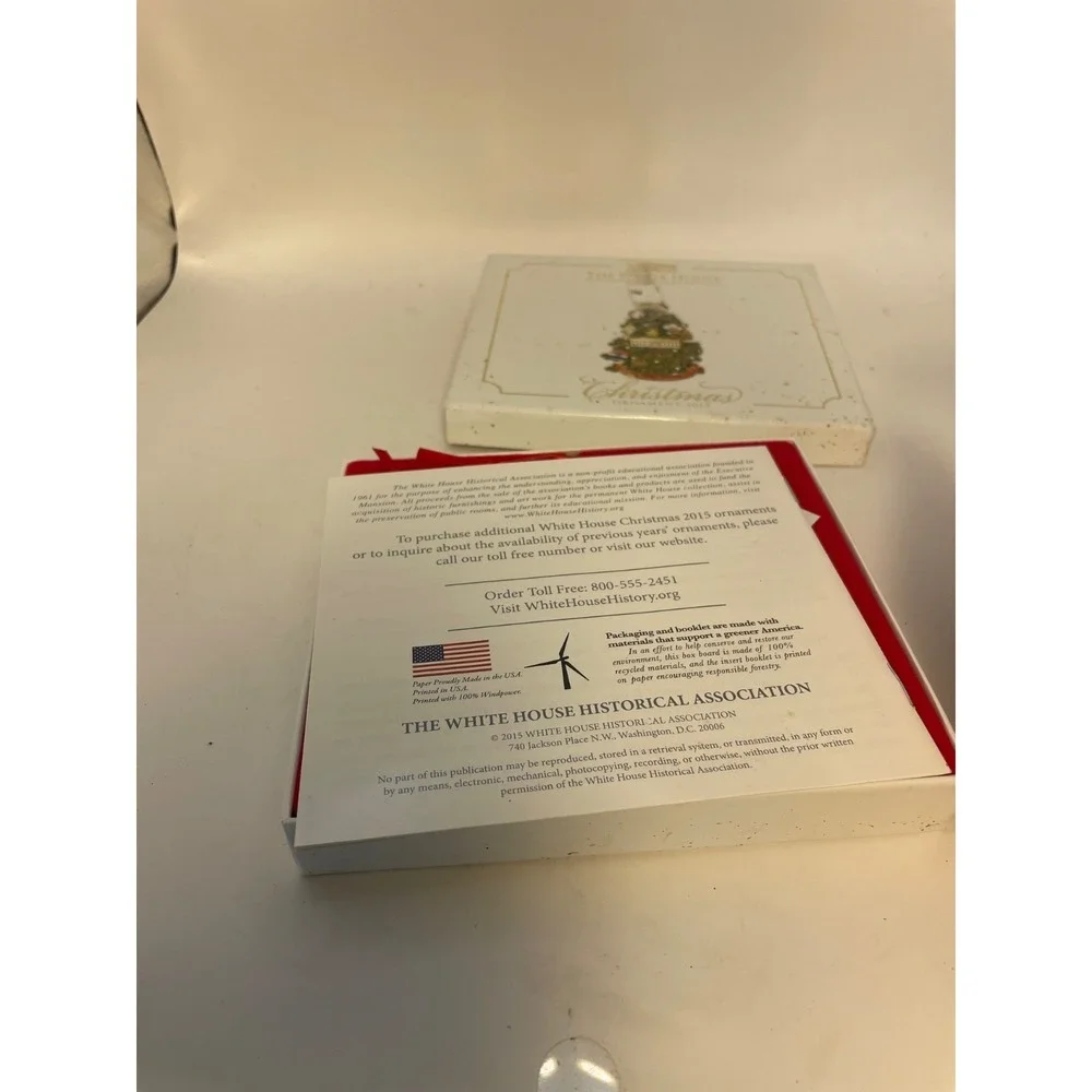 White House Christmas 2015 W/ Box Ornament **pre-owned**‎